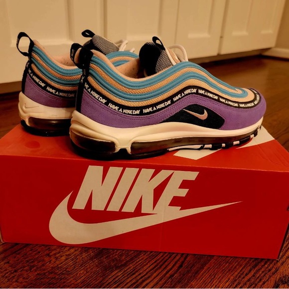 Nikes air max “Have a Nike Day - Picture 3 of 3